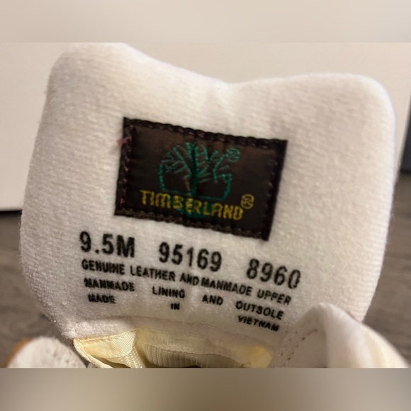 Women’s Timberland boots - Picture 4 of 5